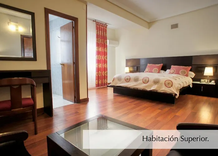 Отель Montermoso 3*